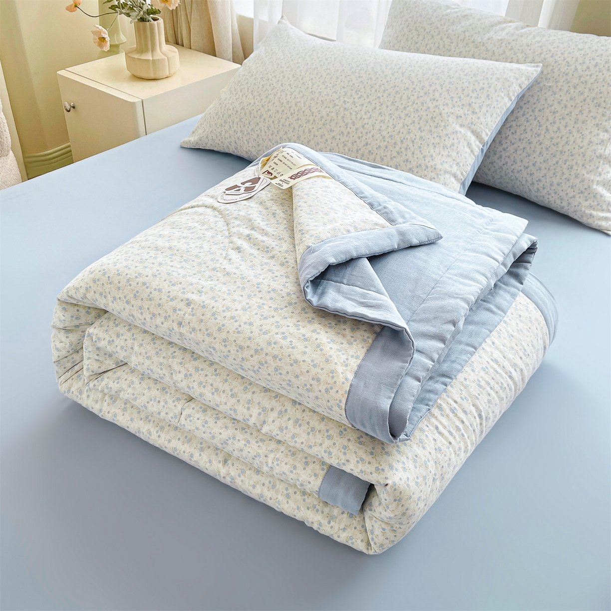 91家纺网 家纺一手货源 找家纺 梵蒂莎 2026新款全棉双层纱夏被四件套100%棉花夏凉被里外纯棉被子被芯（需要买家秀，加微信） 烟花钿-蓝