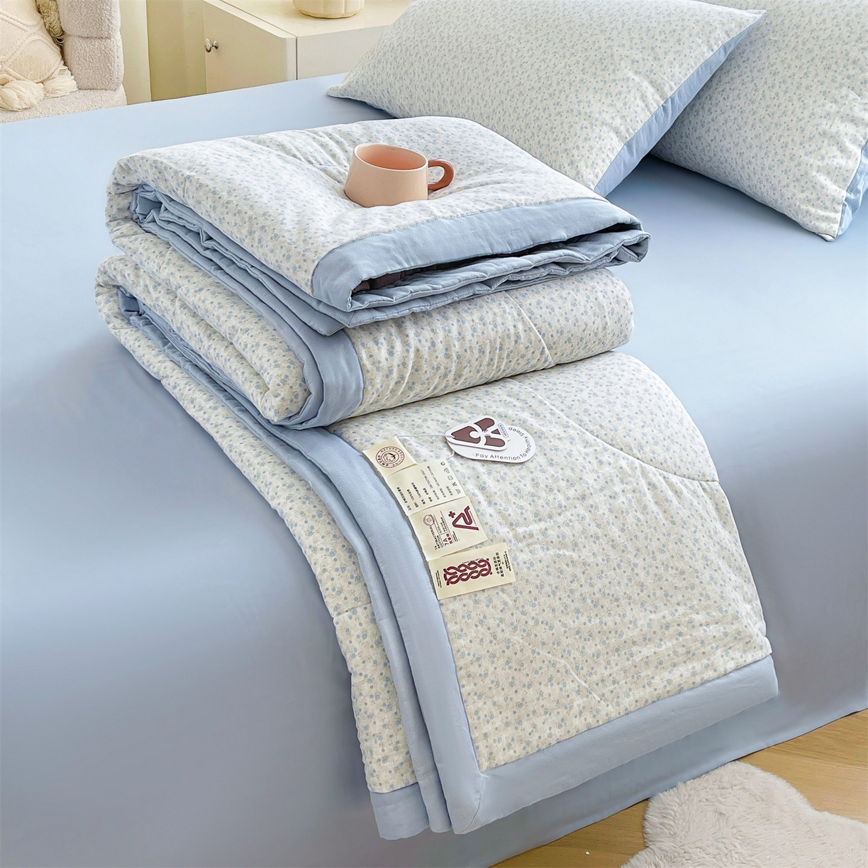 91家纺网 家纺一手货源 找家纺 梵蒂莎 2026新款全棉双层纱夏被四件套100%棉花夏凉被里外纯棉被子被芯（需要买家秀，加微信） 烟花钿-蓝