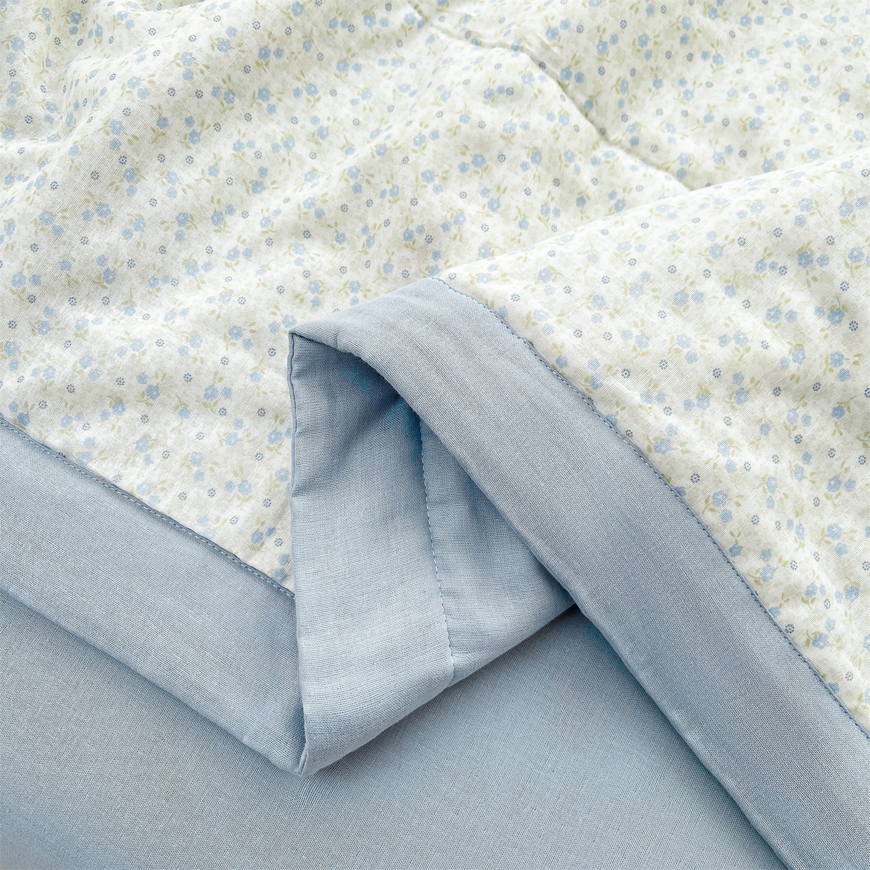 91家纺网 家纺一手货源 找家纺 梵蒂莎 2026新款全棉双层纱夏被四件套100%棉花夏凉被里外纯棉被子被芯（需要买家秀，加微信） 烟花钿-蓝