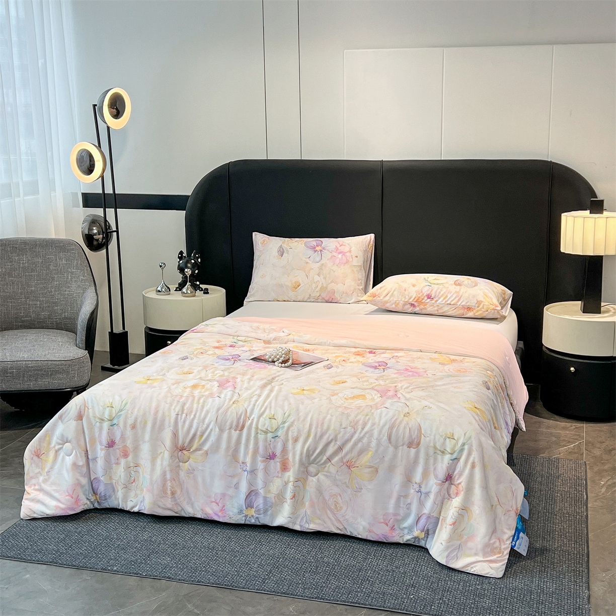 91家纺网 家纺一手货源 找家纺 小禹仔家纺 2026新款氨纶凉感印花夏被 櫻绯雨