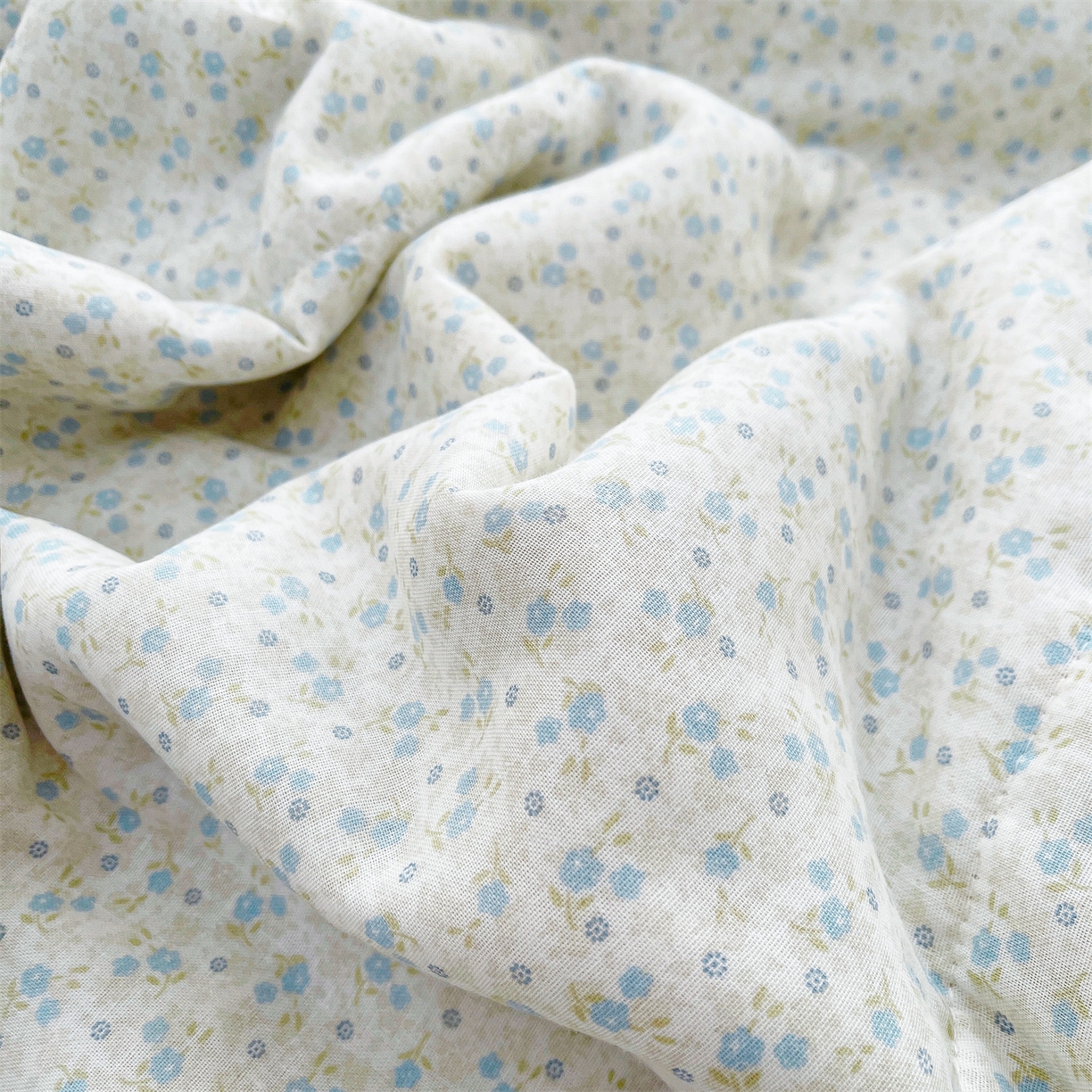 91家纺网 家纺一手货源 找家纺 梵蒂莎 2026新款全棉双层纱夏被四件套100%棉花夏凉被里外纯棉被子被芯（需要买家秀，加微信） 烟花钿-蓝