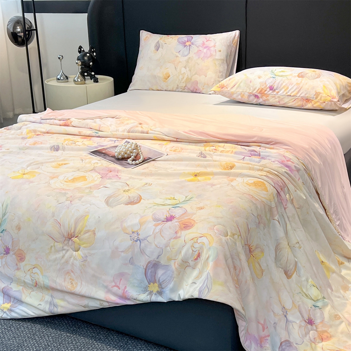 91家纺网 家纺一手货源 找家纺 小禹仔家纺 2026新款氨纶凉感印花夏被 櫻绯雨