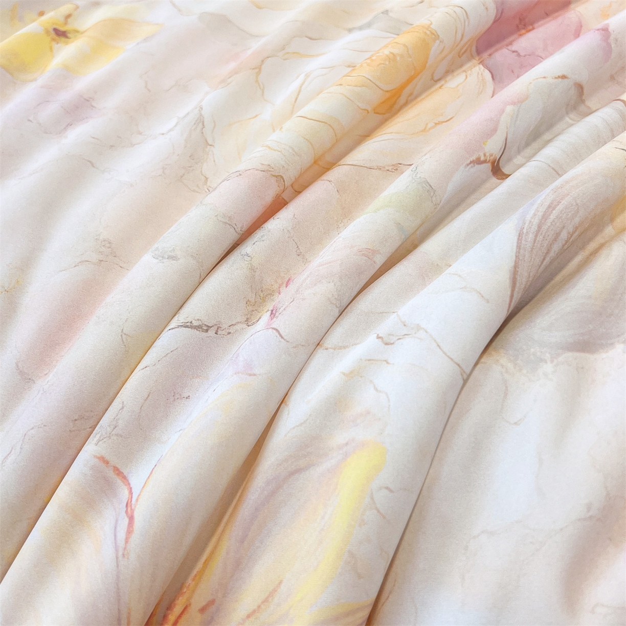 91家纺网 家纺一手货源 找家纺 小禹仔家纺 2026新款氨纶凉感印花夏被 櫻绯雨