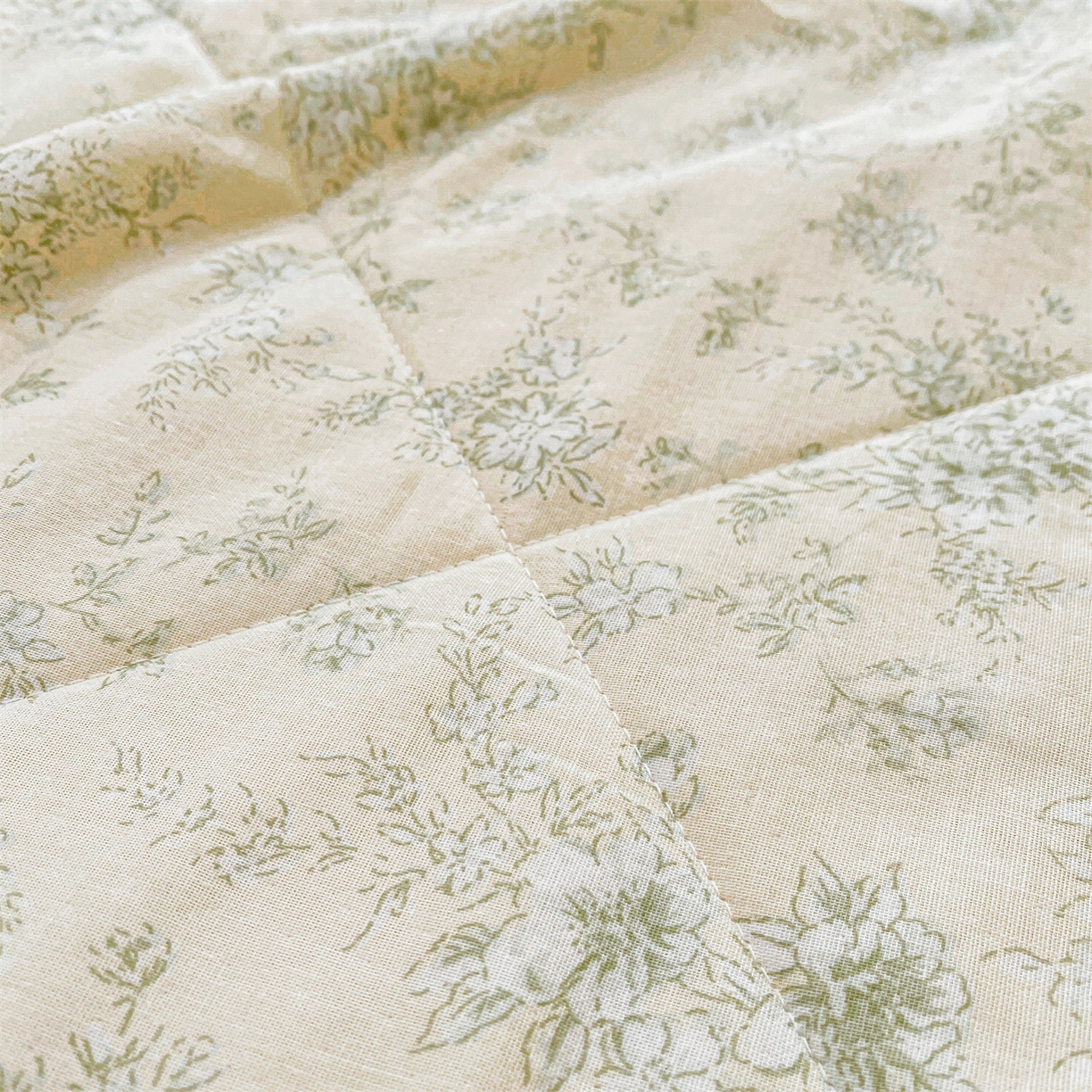 91家纺网 家纺一手货源 找家纺 梵蒂莎 2026新款全棉双层纱夏被四件套100%棉花夏凉被里外纯棉被子被芯（需要买家秀，加微信） 烟霞漫舞-绿