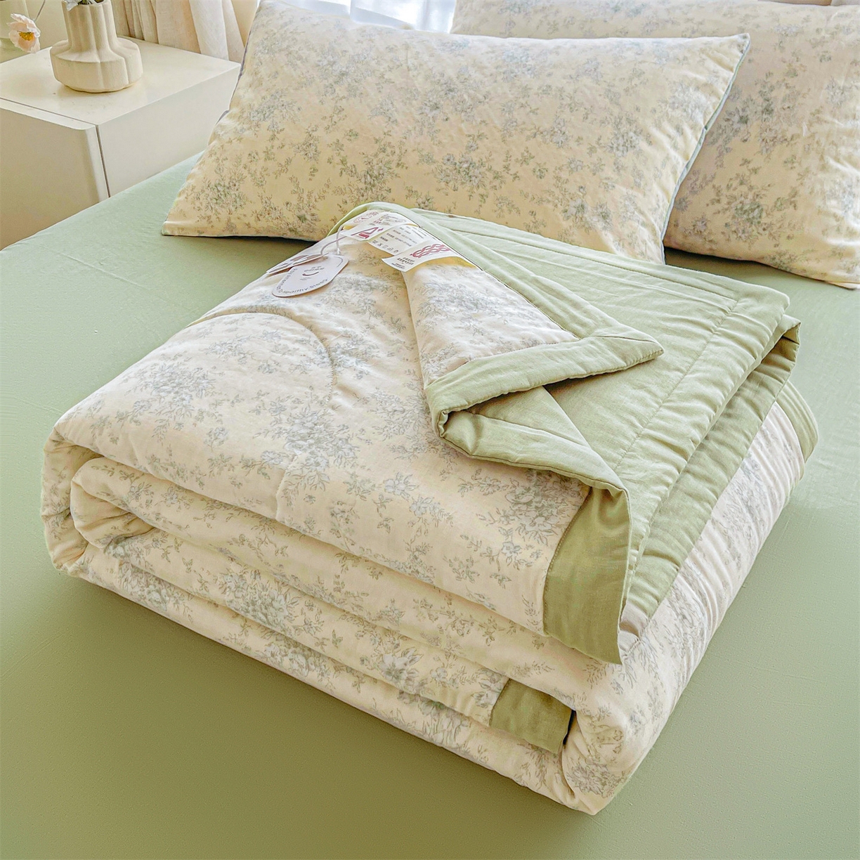 91家纺网 家纺一手货源 找家纺 梵蒂莎 2026新款全棉双层纱夏被四件套100%棉花夏凉被里外纯棉被子被芯（需要买家秀，加微信） 烟霞漫舞-绿