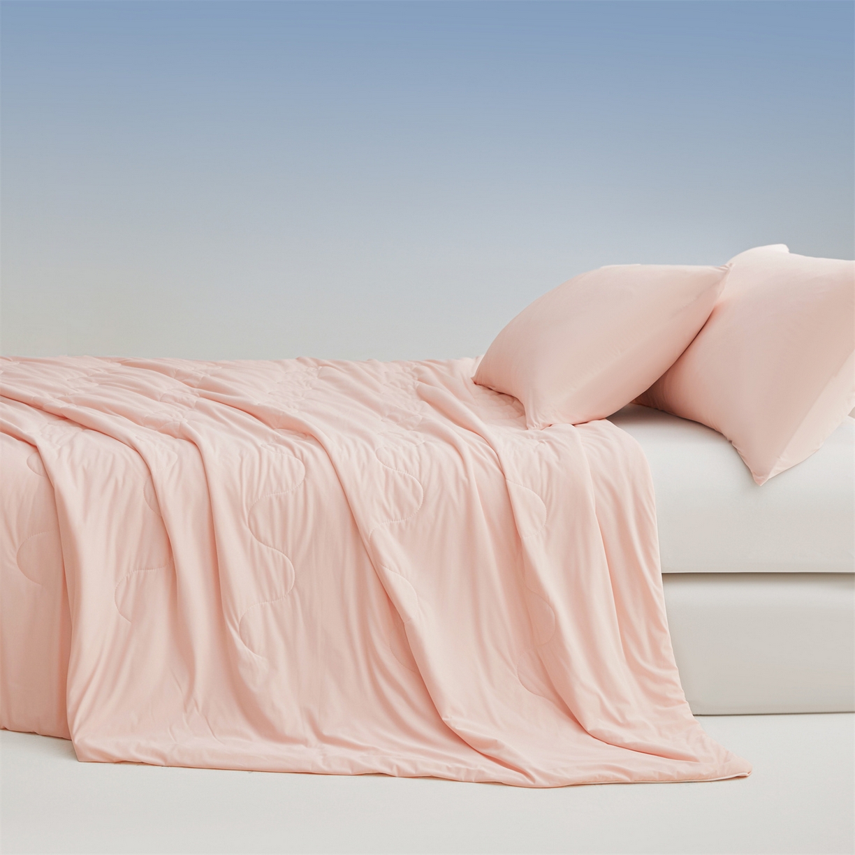 91家纺网 家纺一手货源 找家纺 小禹仔家纺 2026新款氨纶凉感印花夏被 冰感粉