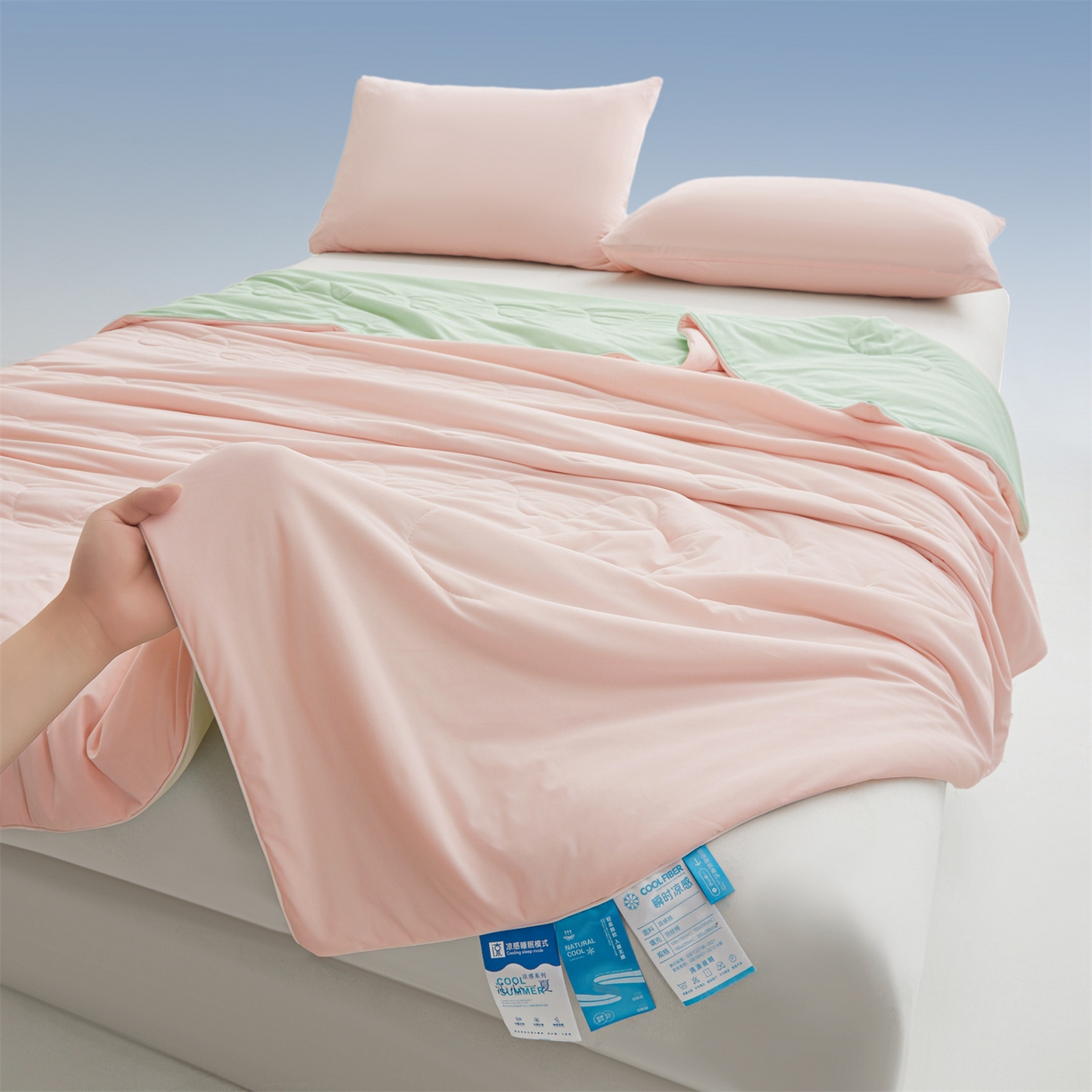 91家纺网 家纺一手货源 找家纺 小禹仔家纺 2026新款氨纶凉感印花夏被 冰感粉拼薄荷绿