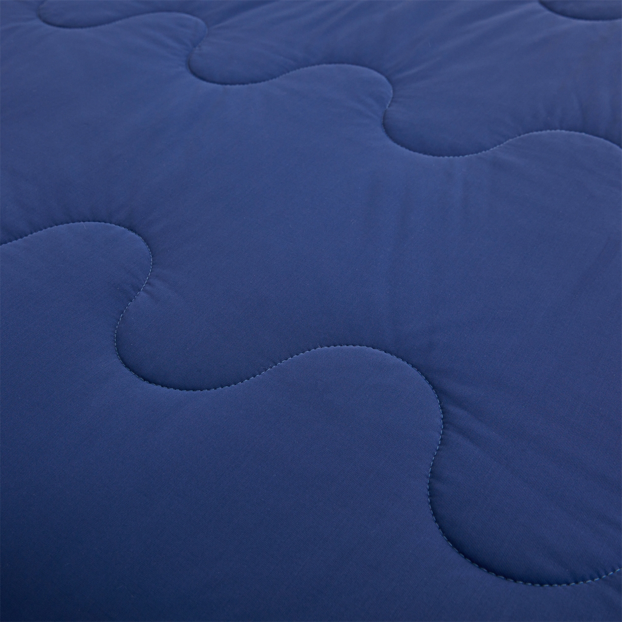 91家纺网 家纺一手货源 找家纺 小禹仔家纺 2026新款氨纶凉感印花夏被 藏青拼天空蓝