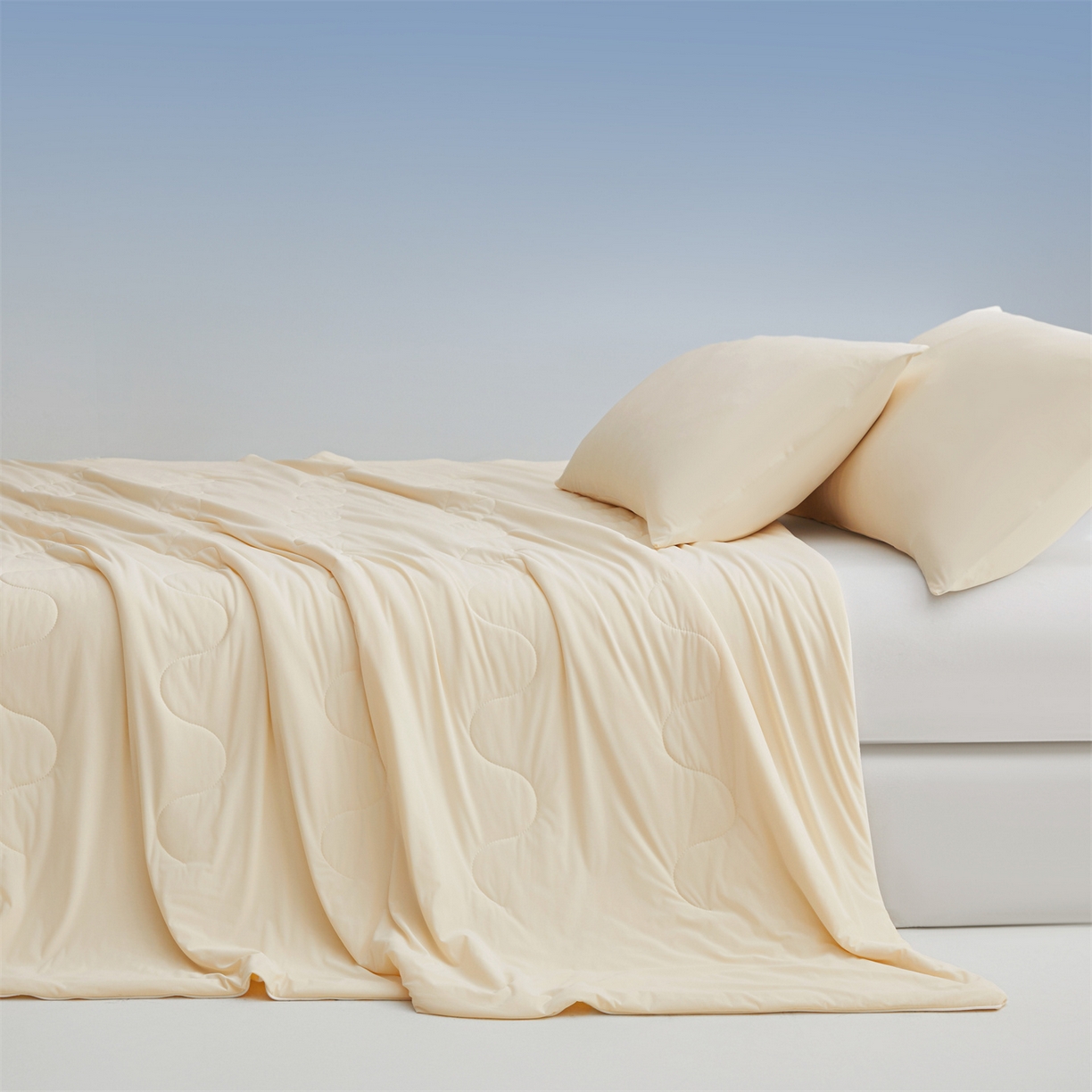 91家纺网 家纺一手货源 找家纺 小禹仔家纺 2026新款氨纶凉感印花夏被 米色