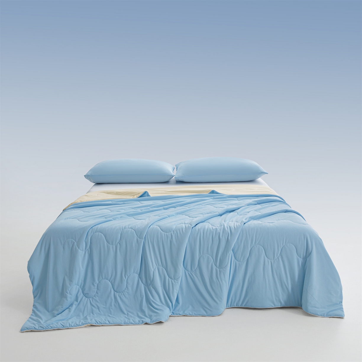 91家纺网 家纺一手货源 找家纺 小禹仔家纺 2026新款氨纶凉感印花夏被 天空蓝拼米色