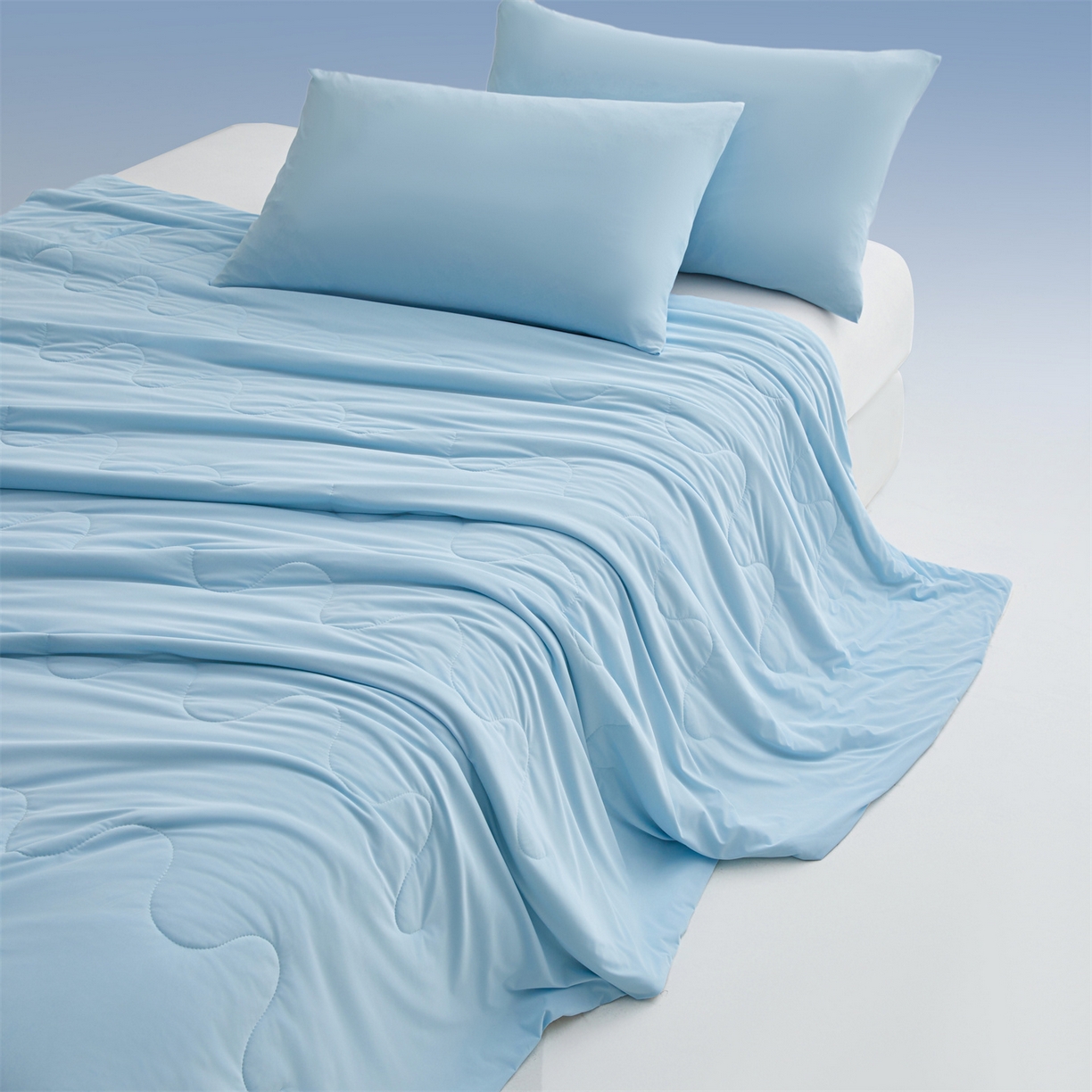 91家纺网 家纺一手货源 找家纺 小禹仔家纺 2026新款氨纶凉感印花夏被 天空蓝拼米色