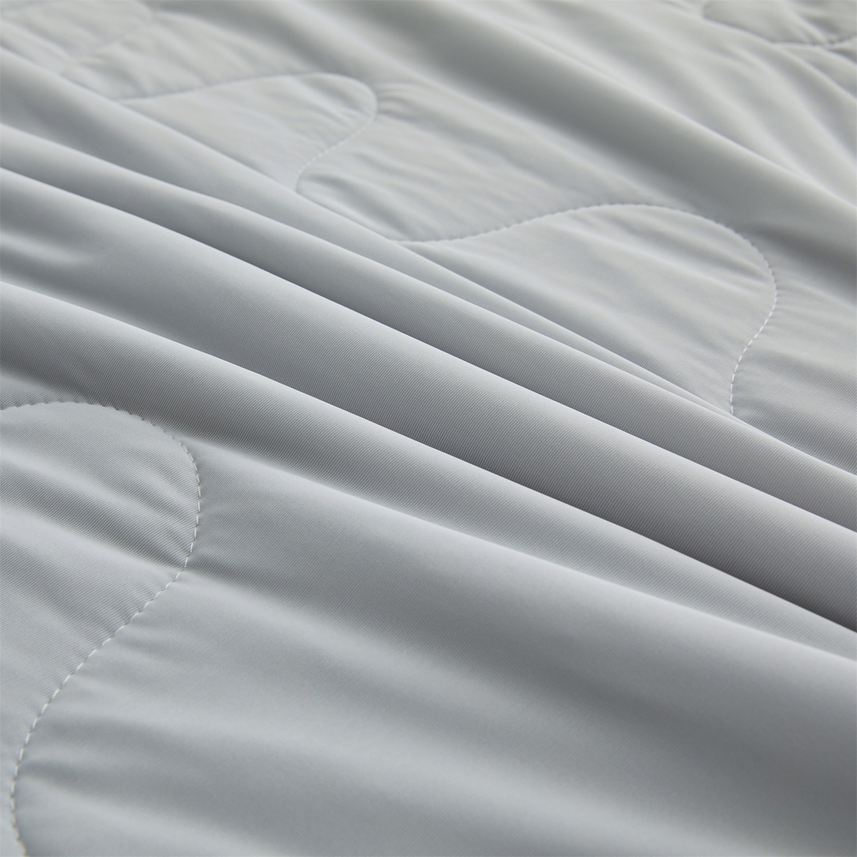 91家纺网 家纺一手货源 找家纺 小禹仔家纺 2026新款氨纶凉感印花夏被 烟云灰拼浅灰