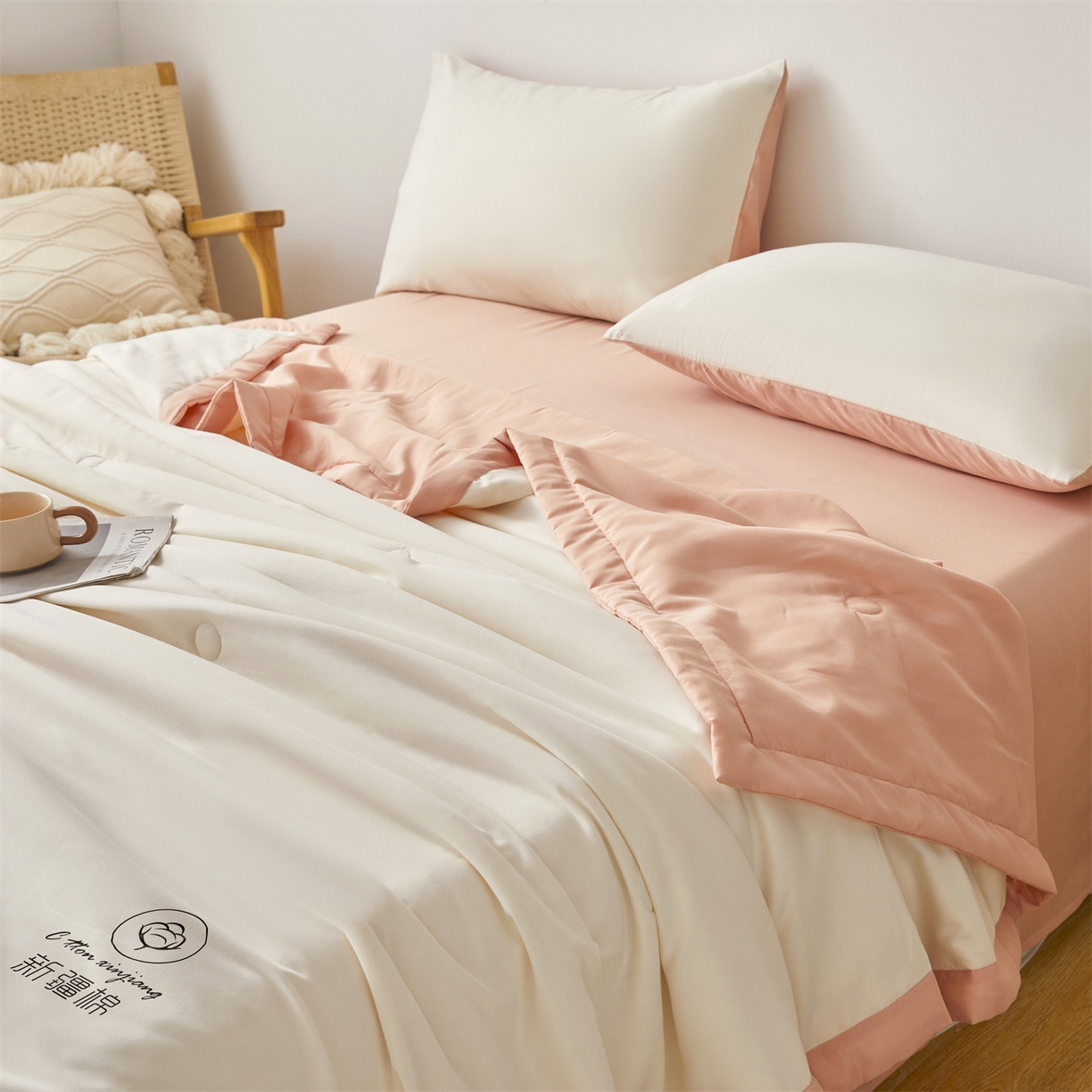 91家纺网 家纺一手货源 找家纺 梵蒂莎 【地板价】2026新品水洗棉新疆棉花夏被纯色夏被格子小清新空调被被子被芯（需要买家秀，加微信） 白粉-粉边