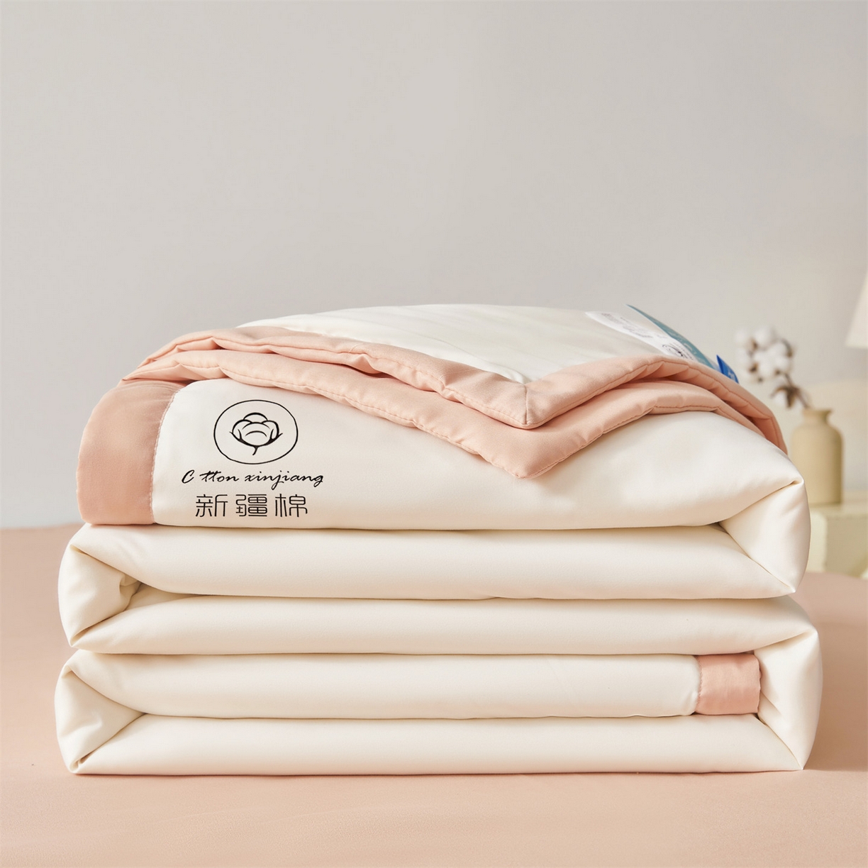 91家纺网 家纺一手货源 找家纺 梵蒂莎 【地板价】2026新品水洗棉新疆棉花夏被纯色夏被格子小清新空调被被子被芯（需要买家秀，加微信） 白粉-粉边