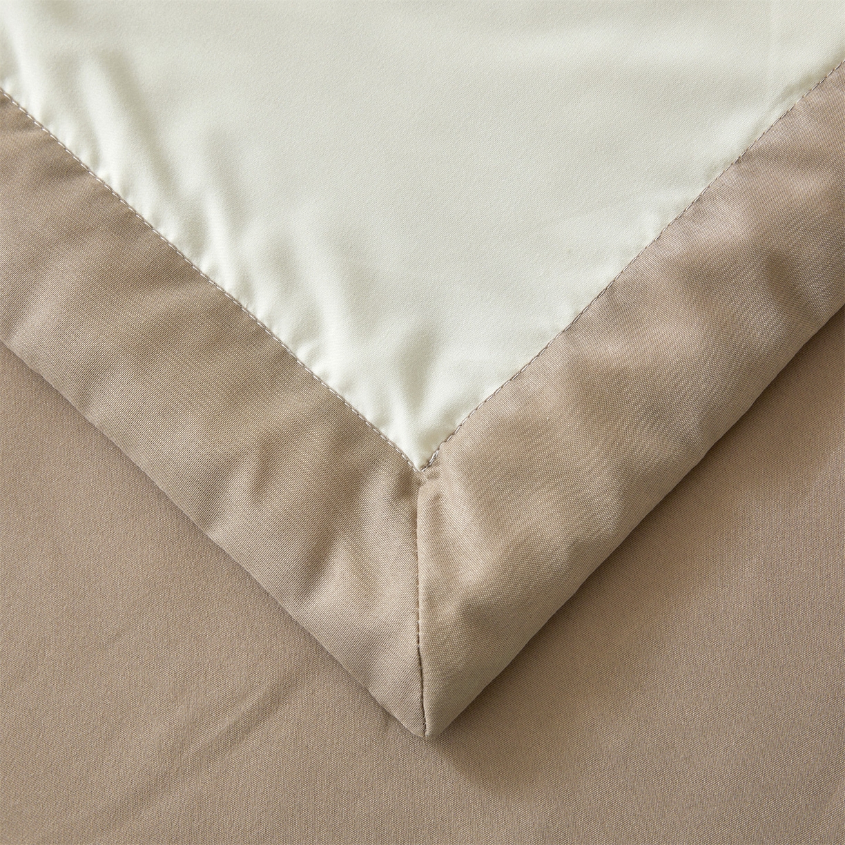 91家纺网 家纺一手货源 找家纺 梵蒂莎 【地板价】2026新品水洗棉新疆棉花夏被纯色夏被格子小清新空调被被子被芯（需要买家秀，加微信） 白咖-咖边