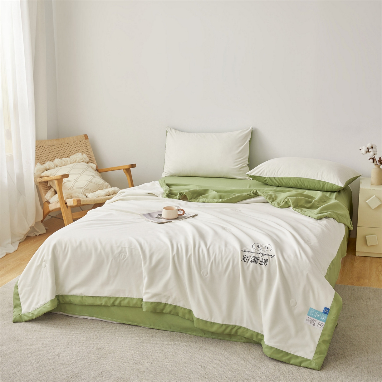 91家纺网 家纺一手货源 找家纺 梵蒂莎 【地板价】2026新品水洗棉新疆棉花夏被纯色夏被格子小清新空调被被子被芯（需要买家秀，加微信） 白绿-绿边