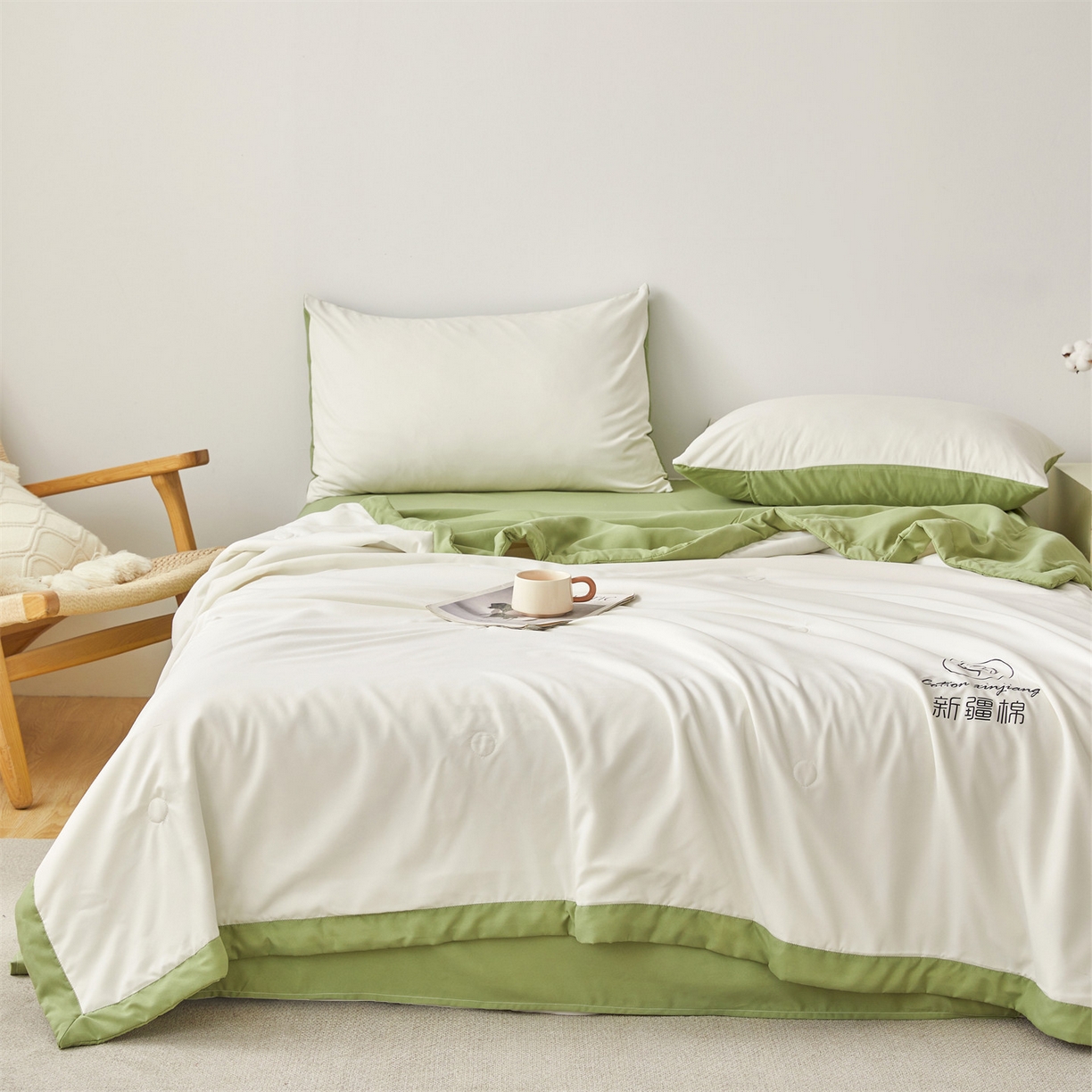 91家纺网 家纺一手货源 找家纺 梵蒂莎 【地板价】2026新品水洗棉新疆棉花夏被纯色夏被格子小清新空调被被子被芯（需要买家秀，加微信） 白绿-绿边