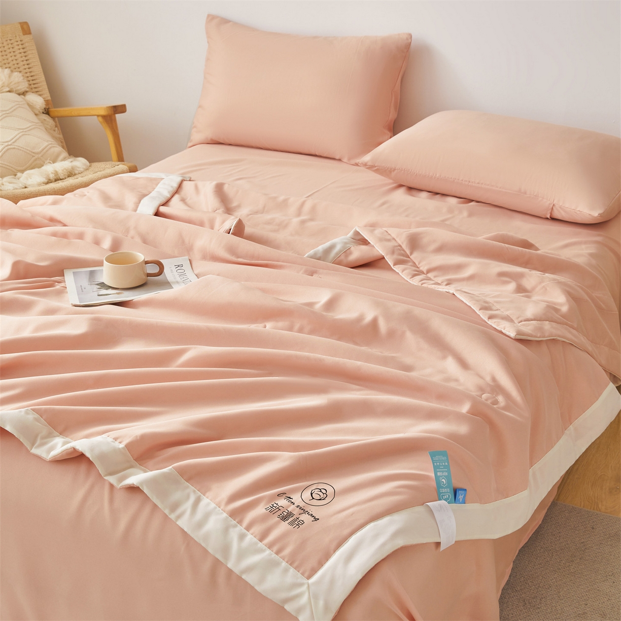 91家纺网 家纺一手货源 找家纺 梵蒂莎 【地板价】2026新品水洗棉新疆棉花夏被纯色夏被格子小清新空调被被子被芯（需要买家秀，加微信） 粉玉-白边