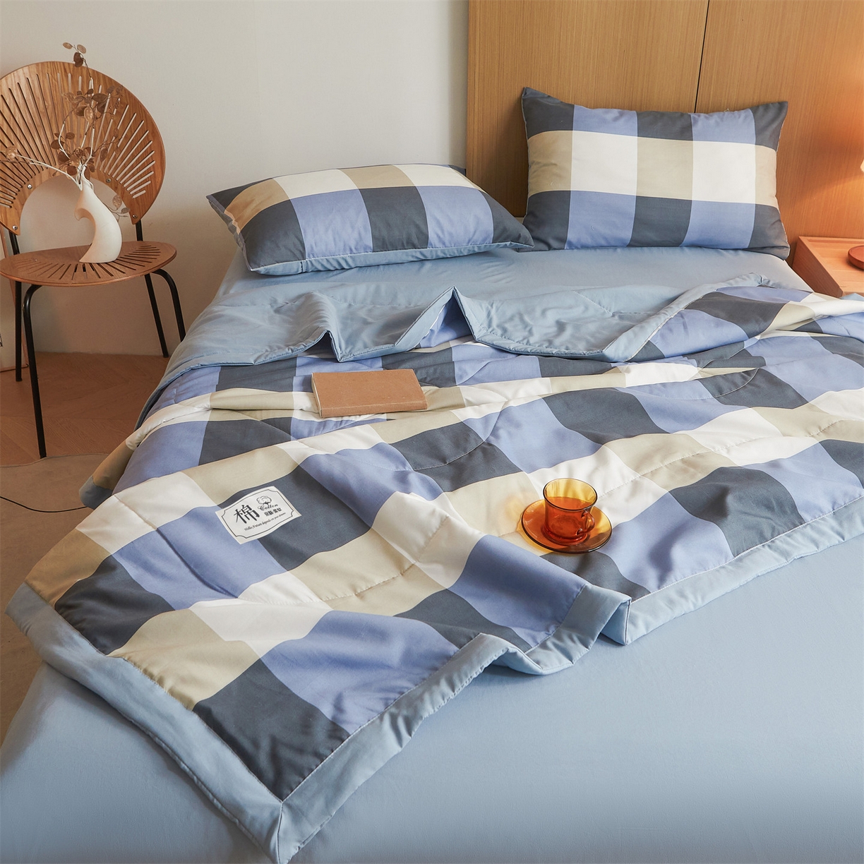91家纺网 家纺一手货源 找家纺 梵蒂莎 【地板价】2026新品水洗棉新疆棉花夏被无印风夏被格子空调被被子被芯（需要买家秀，加微信） 蓝灰大格