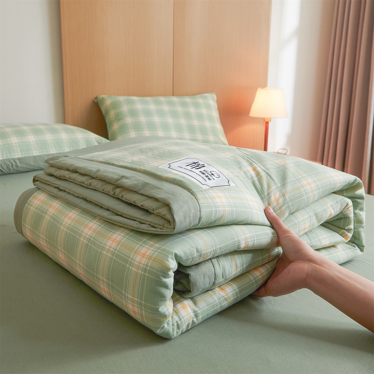 91家纺网 家纺一手货源 找家纺 梵蒂莎 【地板价】2026新品水洗棉新疆棉花夏被无印风夏被格子空调被被子被芯（需要买家秀，加微信） 里约-绿