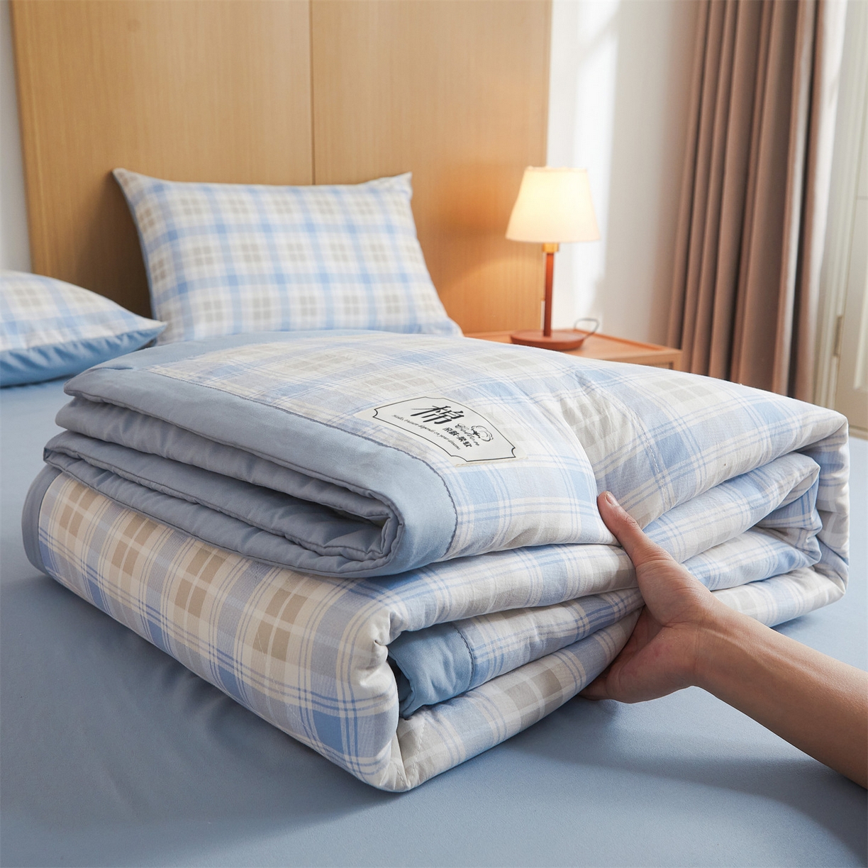 91家纺网 家纺一手货源 找家纺 梵蒂莎 【地板价】2026新品水洗棉新疆棉花夏被无印风夏被格子空调被被子被芯（需要买家秀，加微信） 遇见兰