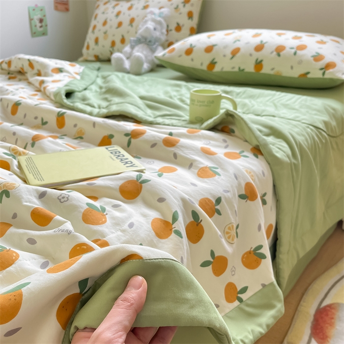 91家纺网 家纺一手货源 找家纺 梵蒂莎 【地板价】2026新品水洗棉新疆棉花夏被印花夏被格子小清新空调被被子被芯（需要买家秀，加微信） 橙意满满-绿