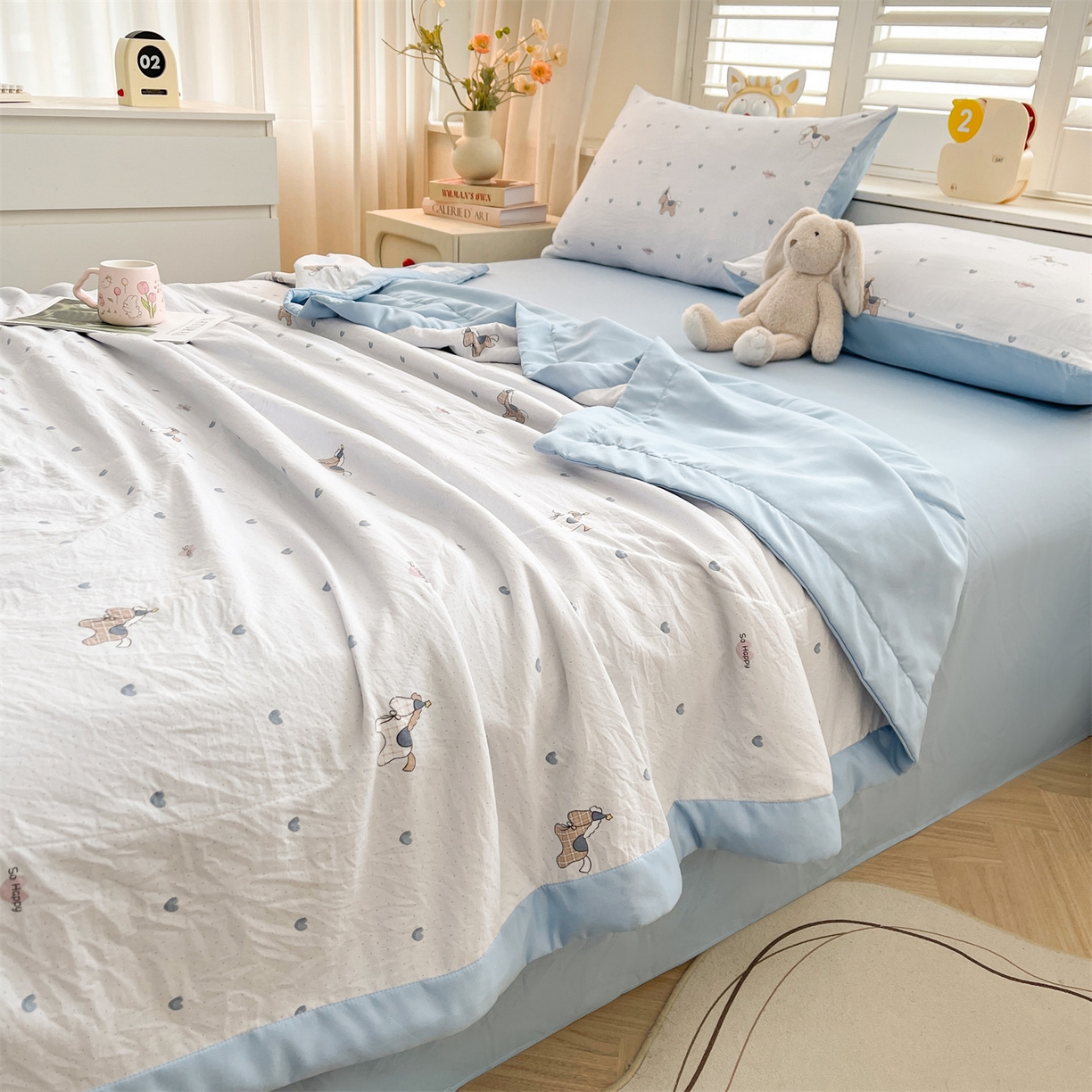 91家纺网 家纺一手货源 找家纺 梵蒂莎 【地板价】2026新品水洗棉新疆棉花夏被印花夏被格子小清新空调被被子被芯（需要买家秀，加微信） 爱心木马