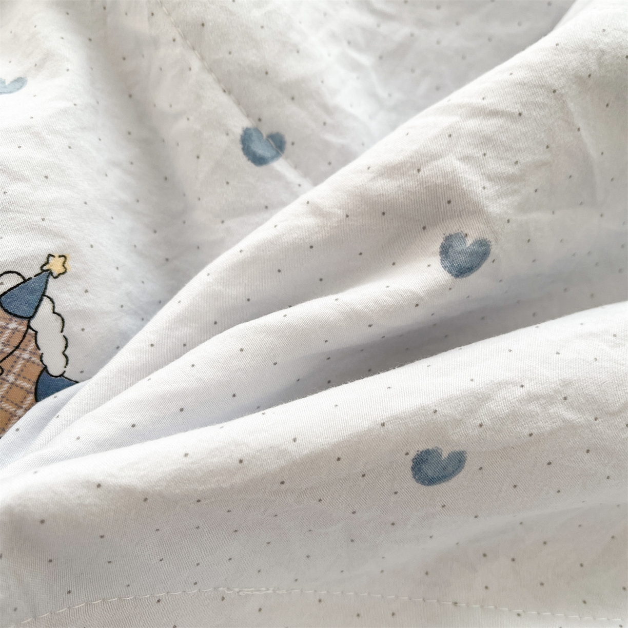 91家纺网 家纺一手货源 找家纺 梵蒂莎 【地板价】2026新品水洗棉新疆棉花夏被印花夏被格子小清新空调被被子被芯（需要买家秀，加微信） 爱心木马