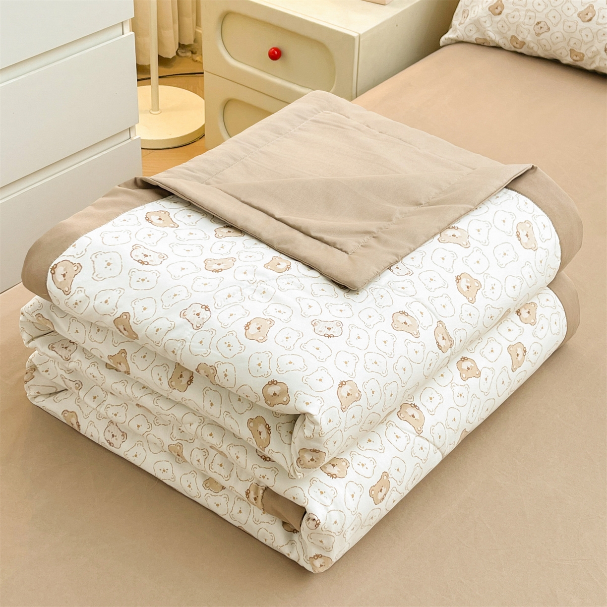 91家纺网 家纺一手货源 找家纺 梵蒂莎 【地板价】2026新品水洗棉新疆棉花夏被印花夏被格子小清新空调被被子被芯（需要买家秀，加微信） 抱抱熊