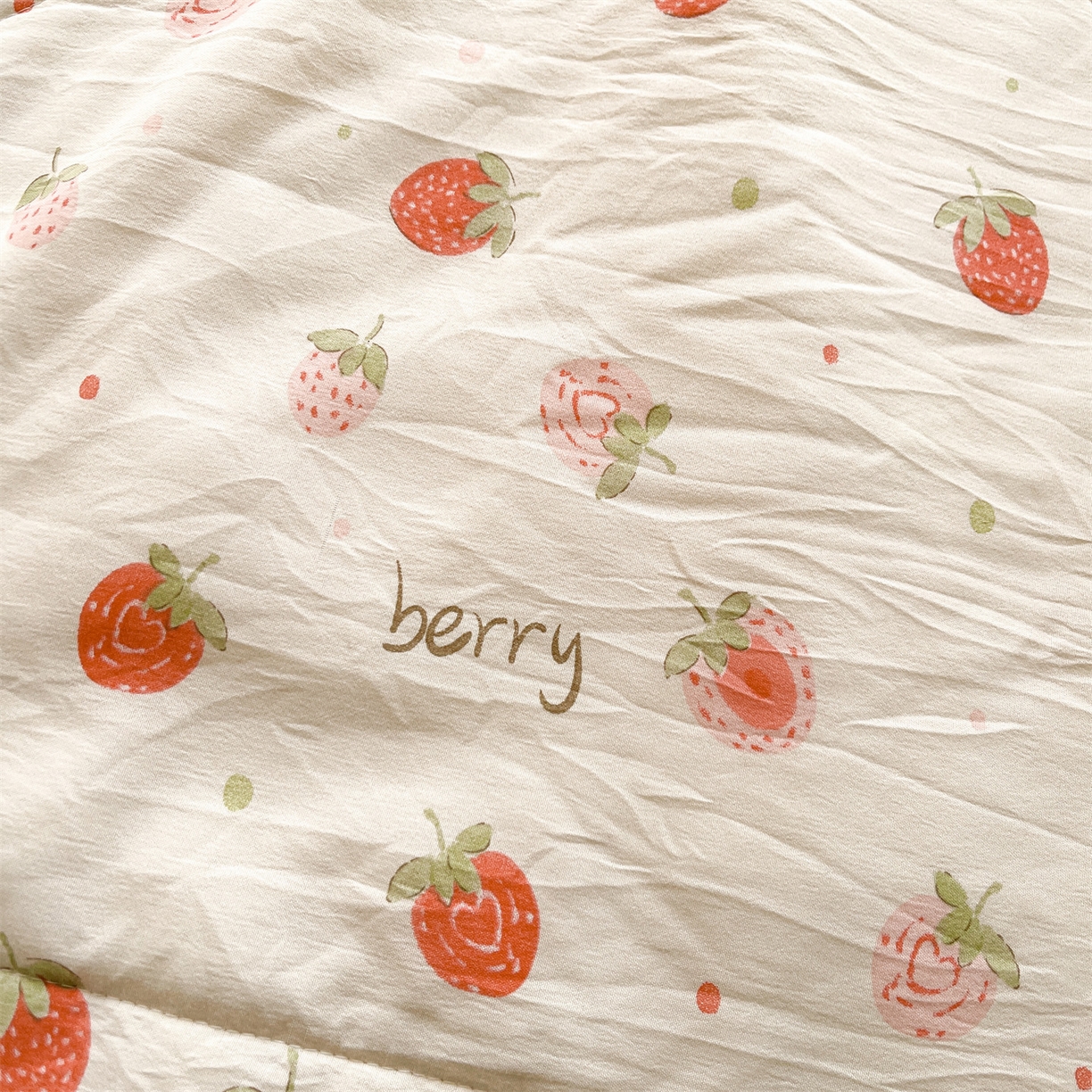 91家纺网 家纺一手货源 找家纺 梵蒂莎 【地板价】2026新品水洗棉新疆棉花夏被印花夏被格子小清新空调被被子被芯（需要买家秀，加微信） 草莓冰