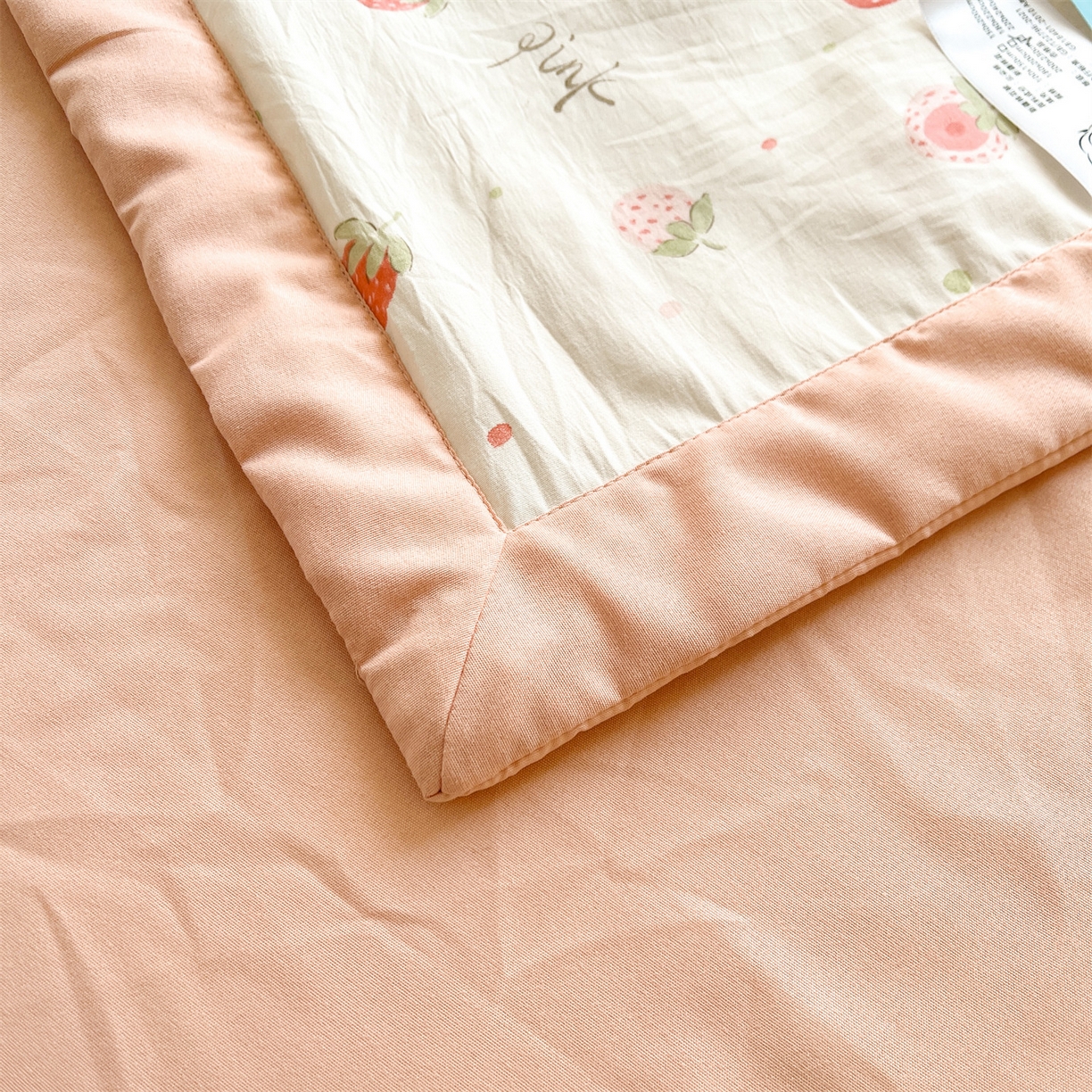 91家纺网 家纺一手货源 找家纺 梵蒂莎 【地板价】2026新品水洗棉新疆棉花夏被印花夏被格子小清新空调被被子被芯（需要买家秀，加微信） 草莓冰