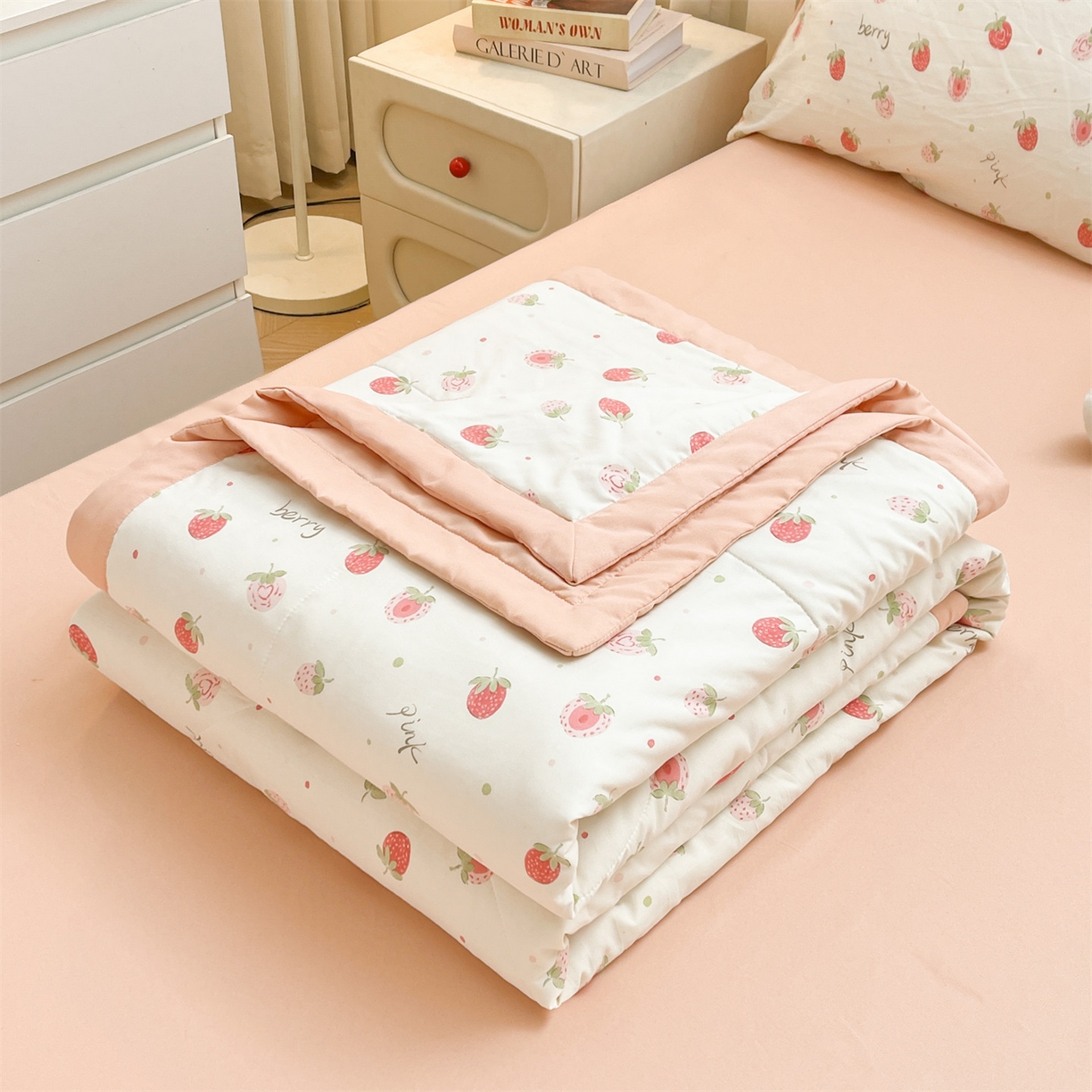 91家纺网 家纺一手货源 找家纺 梵蒂莎 【地板价】2026新品水洗棉新疆棉花夏被印花夏被格子小清新空调被被子被芯（需要买家秀，加微信） 草莓冰