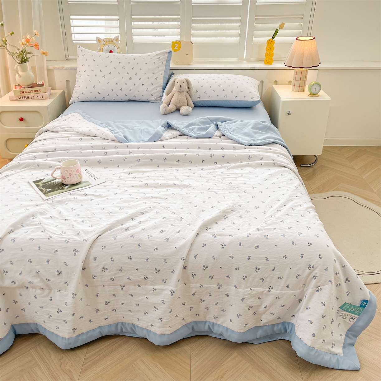 91家纺网 家纺一手货源 找家纺 梵蒂莎 【地板价】2026新品水洗棉新疆棉花夏被印花夏被格子小清新空调被被子被芯（需要买家秀，加微信） 花菲