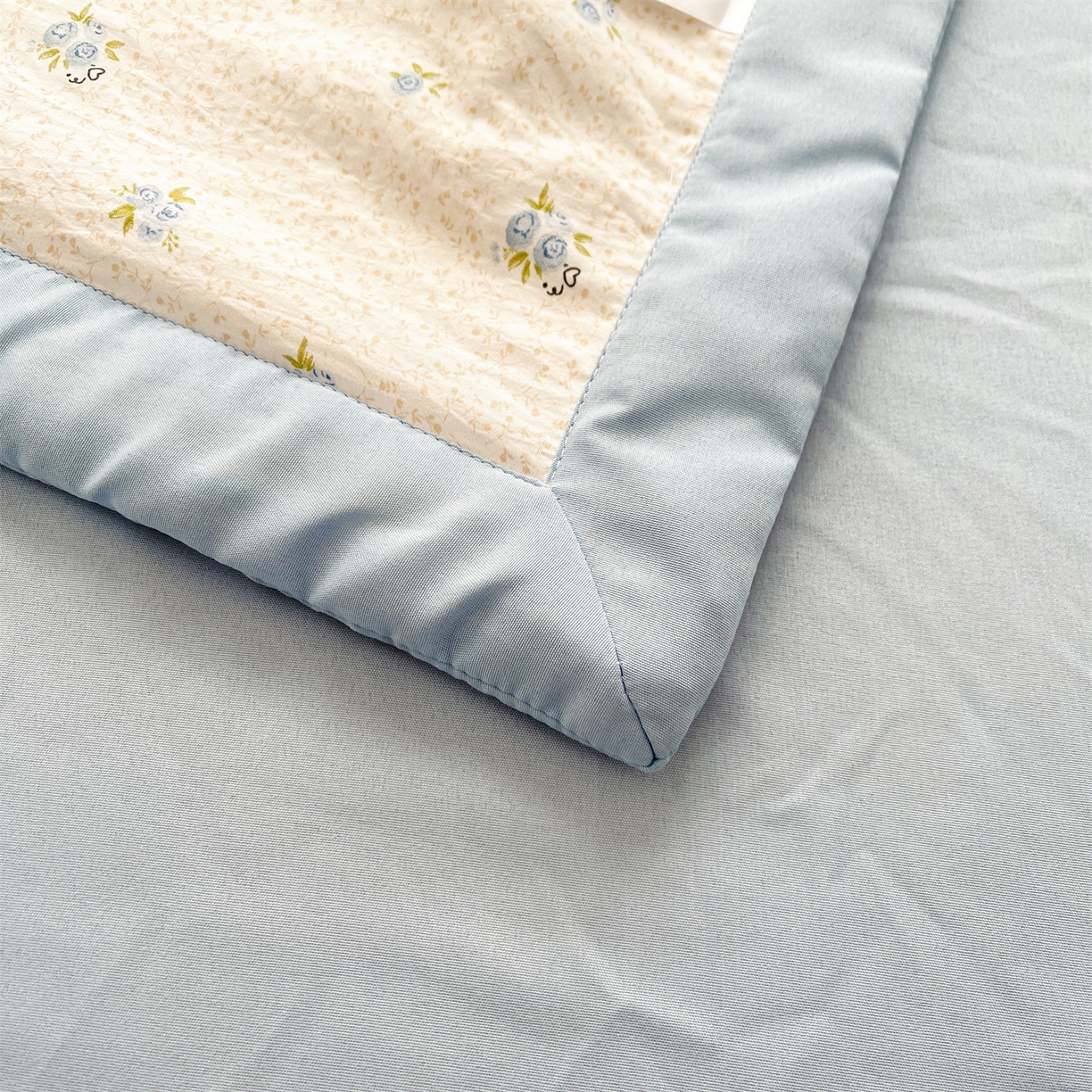 91家纺网 家纺一手货源 找家纺 梵蒂莎 【地板价】2026新品水洗棉新疆棉花夏被印花夏被格子小清新空调被被子被芯（需要买家秀，加微信） 兰花结