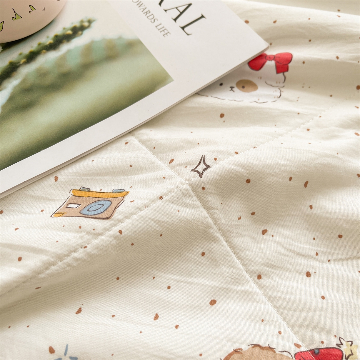 91家纺网 家纺一手货源 找家纺 梵蒂莎 【地板价】2026新品水洗棉新疆棉花夏被印花夏被格子小清新空调被被子被芯（需要买家秀，加微信） 萌趣小狗