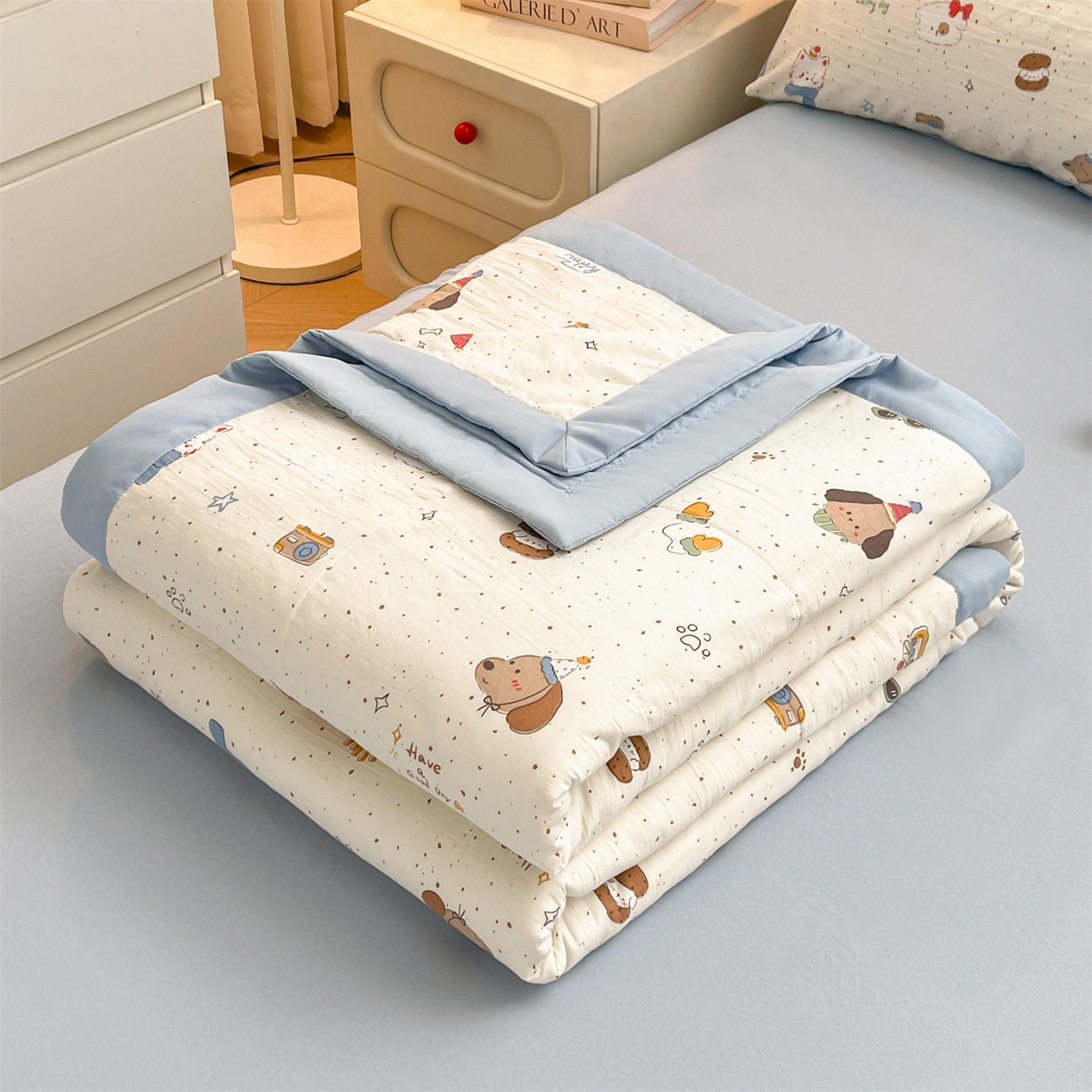 91家纺网 家纺一手货源 找家纺 梵蒂莎 【地板价】2026新品水洗棉新疆棉花夏被印花夏被格子小清新空调被被子被芯（需要买家秀，加微信） 萌趣小狗