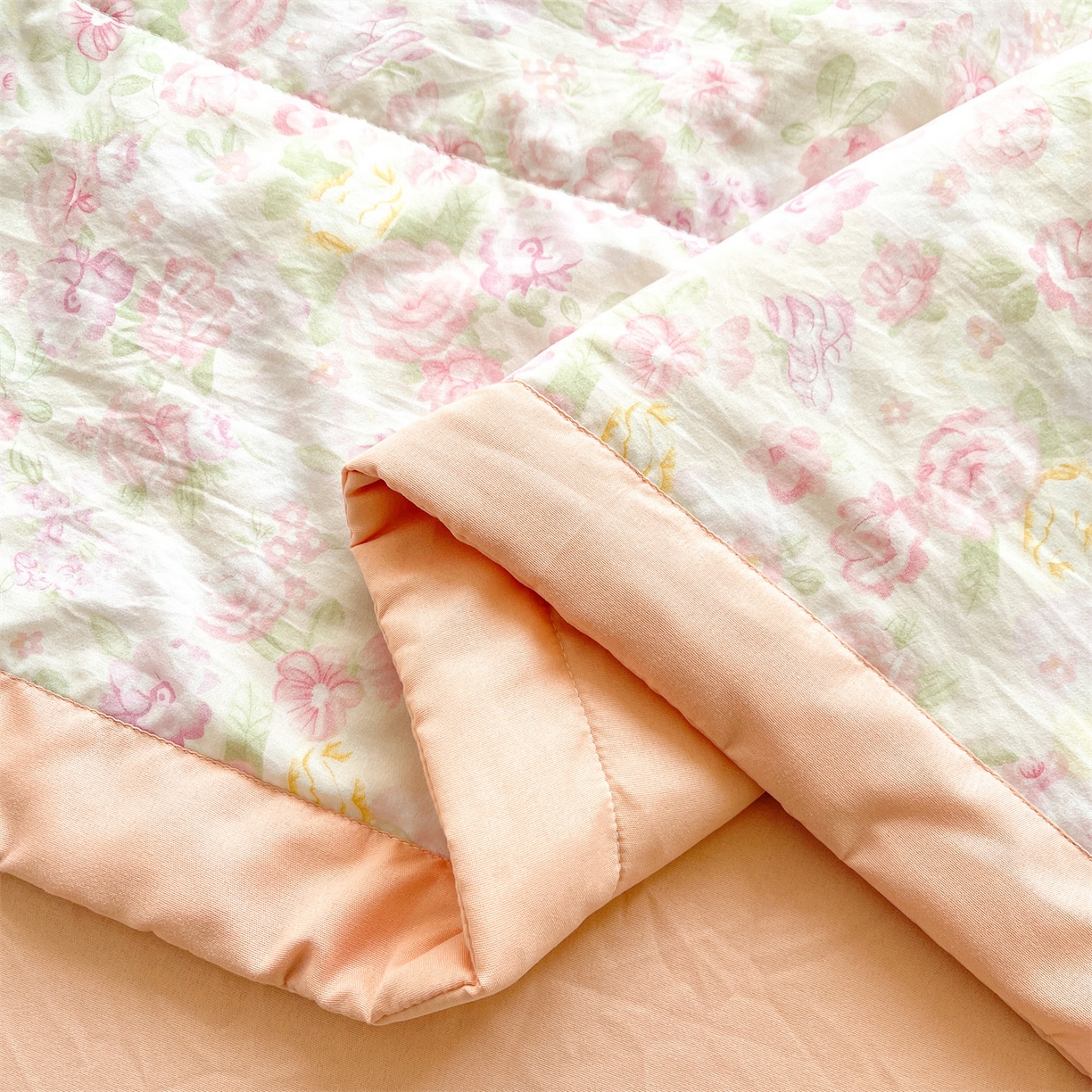 91家纺网 家纺一手货源 找家纺 梵蒂莎 【地板价】2026新品水洗棉新疆棉花夏被印花夏被格子小清新空调被被子被芯（需要买家秀，加微信） 欧若拉