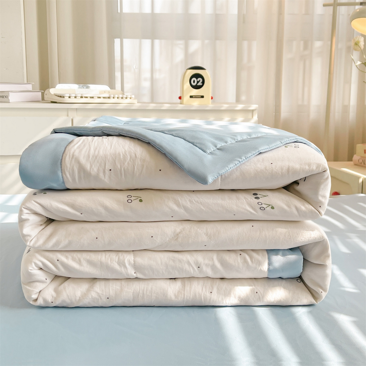 91家纺网 家纺一手货源 找家纺 梵蒂莎 【地板价】2026新品水洗棉新疆棉花夏被印花夏被格子小清新空调被被子被芯（需要买家秀，加微信） 小情调樱桃