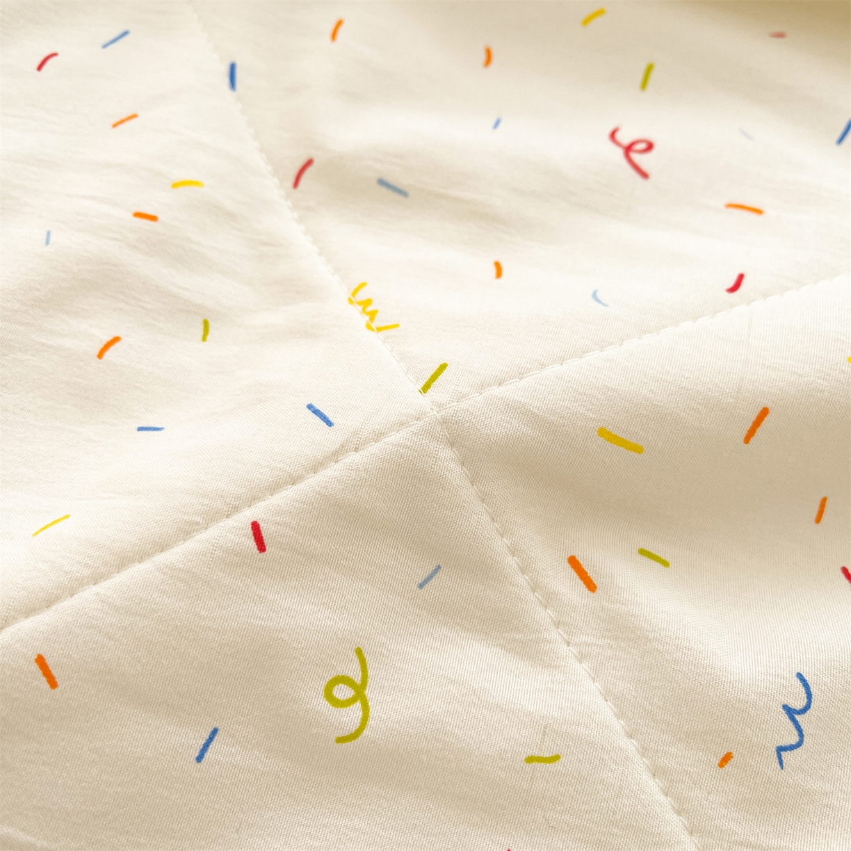 91家纺网 家纺一手货源 找家纺 梵蒂莎 【地板价】2026新品水洗棉新疆棉花夏被印花夏被格子小清新空调被被子被芯（需要买家秀，加微信） 芝士碎