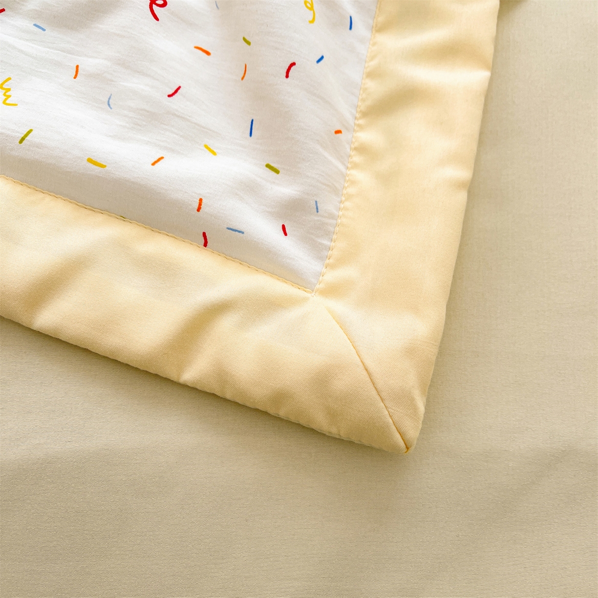 91家纺网 家纺一手货源 找家纺 梵蒂莎 【地板价】2026新品水洗棉新疆棉花夏被印花夏被格子小清新空调被被子被芯（需要买家秀，加微信） 芝士碎