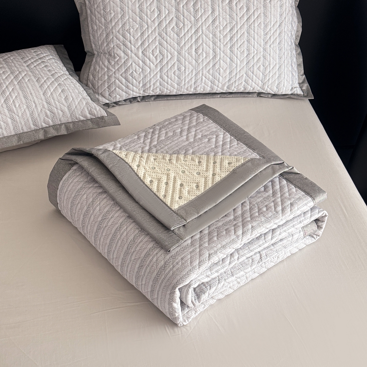 91家纺网 家纺一手货源 找家纺 慕尚家纺 2026新款百百棉全棉纯棉床席老粗布凉席席子 简希 米灰