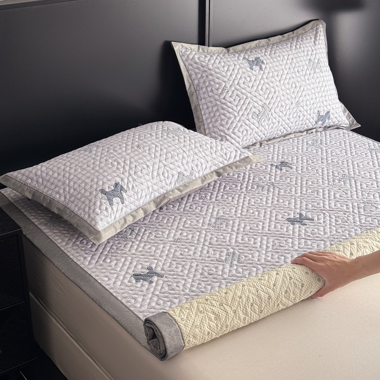 91家纺网 家纺一手货源 找家纺 慕尚家纺 2026新款百百棉全棉纯棉床席老粗布凉席席子 小斑马