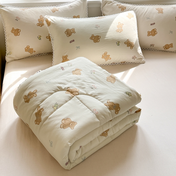 91家纺网 家纺一手货源 找家纺 慕尚家纺 2026新款水洗棉可爱小清新夏被空调被夏凉被 宝贝小熊