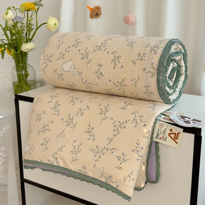 91家纺网 家纺一手货源 找家纺 几禾 2026新款云感双层纱抗菌花边夏被-晴风系列 晴风-留白日记