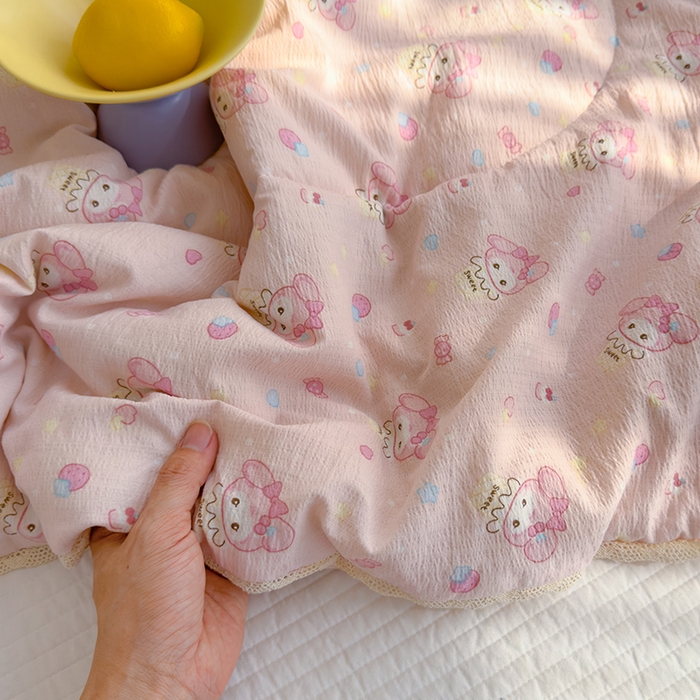 91家纺网 家纺一手货源 找家纺 几禾 2026新款云感双层纱抗菌花边夏被-晴风系列 晴风-猫系恋情