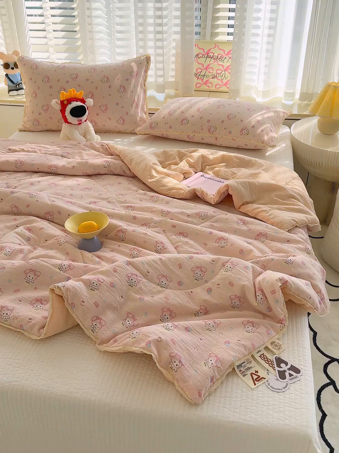 91家纺网 家纺一手货源 找家纺 几禾 2026新款云感双层纱抗菌花边夏被-晴风系列 晴风-猫系恋情