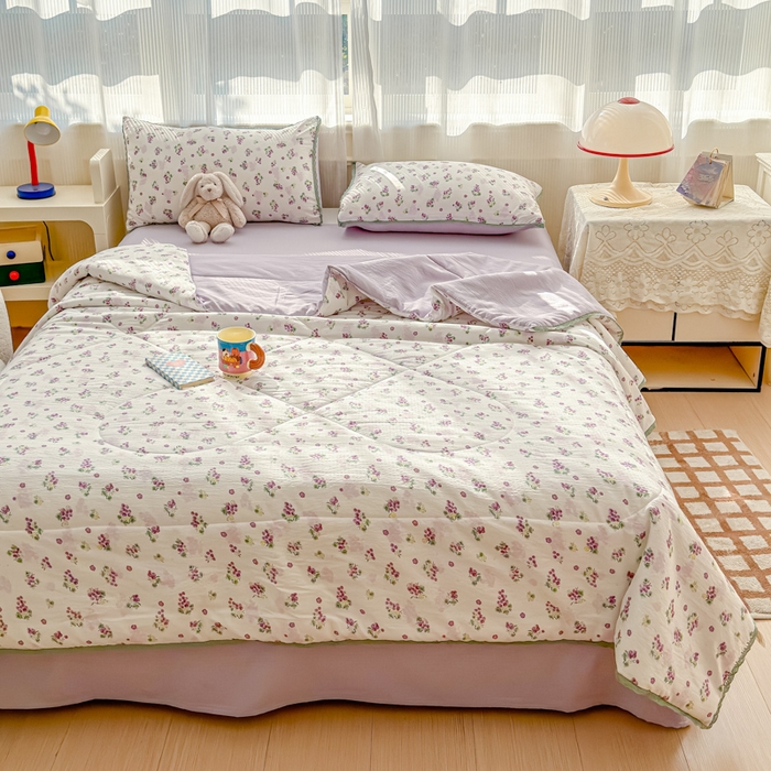 91家纺网 家纺一手货源 找家纺 几禾 2026新款云感双层纱抗菌花边夏被-晴风系列 晴风-葡萄多多