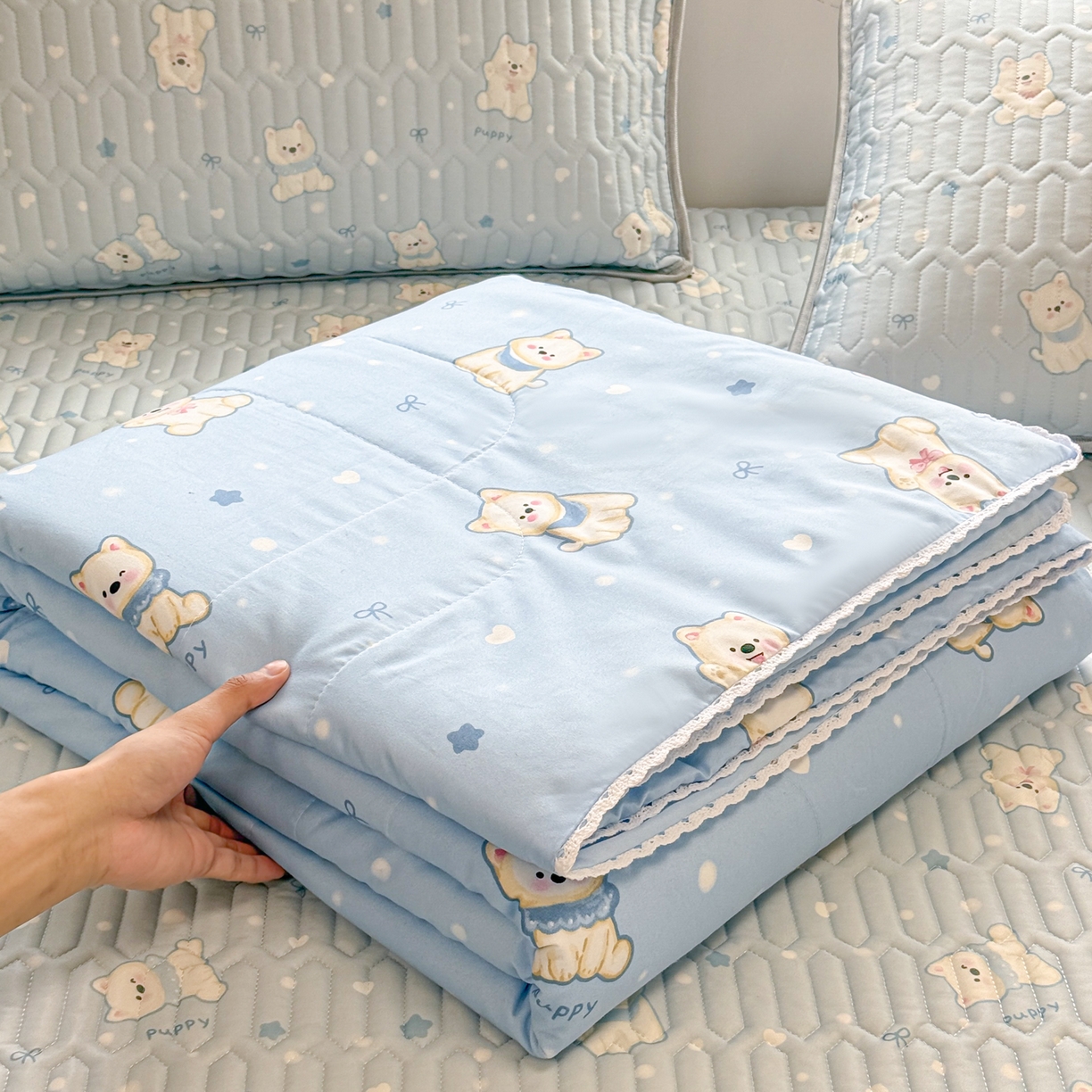 91家纺网 家纺一手货源 找家纺 慕尚家纺 2026新款水洗棉可爱小清新夏被空调被夏凉被 糯米狗