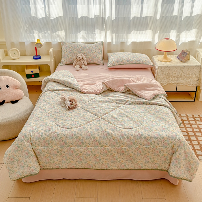 91家纺网 家纺一手货源 找家纺 几禾 2026新款云感双层纱抗菌花边夏被-晴风系列 晴风-童话花岛