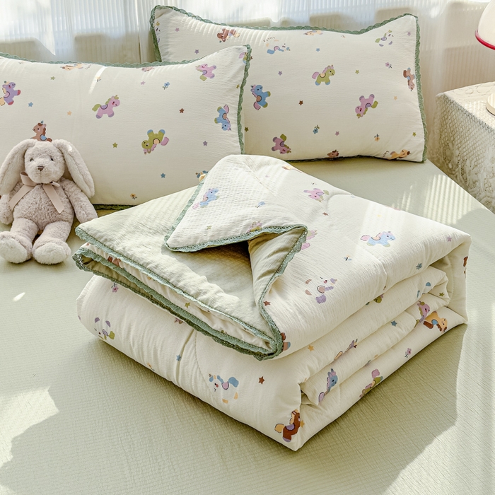 几禾 2026新款云感双层纱抗菌花边夏被-晴风系列 晴风-童年木马